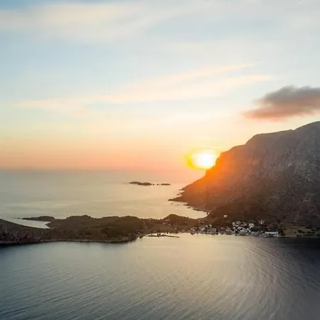 Effies House * Myrties