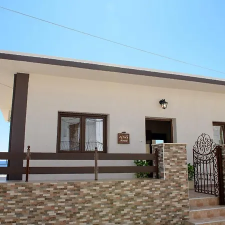 Hébergement de vacances Effies House Myrties